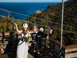 Unik Nih, Pulau di California Tawarkan Menikah di Atas Flying Fox