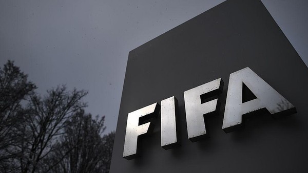 FIFA ZURICH, SWITZERLAND - FEBRUARY 25: A FIFA logo seen near the headquarter Home of FIFA ahead of tomorrows Extraordinary FIFA Congress to elect a new FIFA President at Hallenstadion on February 25, 2016 in Zurich, Switzerland. (Photo by Matthias Hangst/Getty Images)