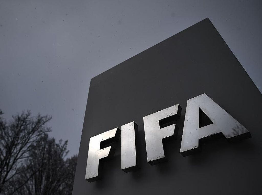 Begini Takutnya Erick Thohir kalau Indonesia Kena Sanksi Berat FIFA Begini Takutnya Erick Thohir kalau Indonesia Kena Sanksi Berat FIFA