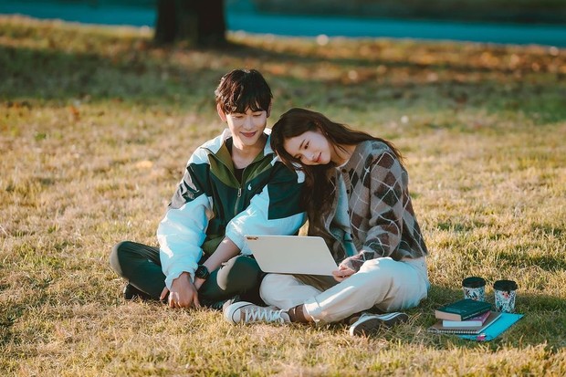 Hal terpenting lainnya dari Pisces dan Libra adalah keduanya saling setia kepada pasangan mereka.