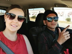 Kisah Viral Pria Asal Jember Menikahi Bule Australia