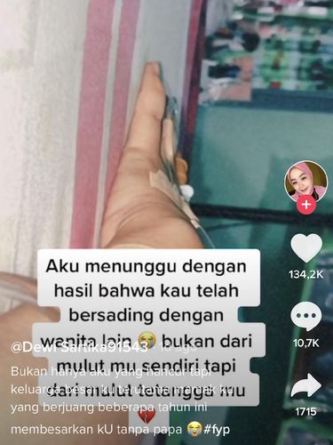 Cerita Sebenarnya di Balik Kisah Wanita yang Viral Bakar Souvenir Pernikahan - Wolipop