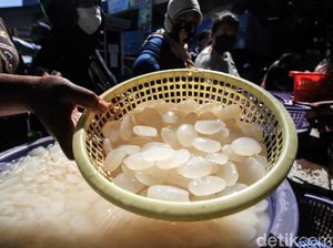 Laris Manis Penjualan Kolang-kaling di Kala Ramadhan