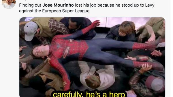 Dipecat Tottenham, Netizen Bilang Mourinho Pahlawan