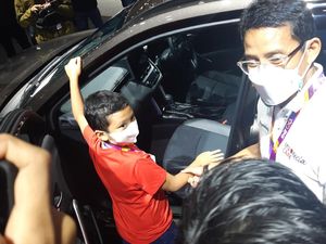 Sandiaga Uno Beli Mobil Baru Rp 500 Jutaan di IIMS 2021