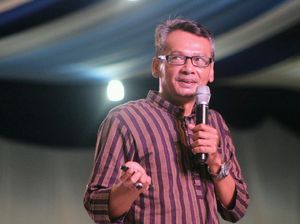 Pengamat Sebut Capres yang Gandeng Khofifah Banyak Untungnya