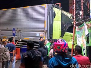 Sopir Truk Kontainer yang Seruduk Warung di Sukabumi Tewas Sopir Truk Kontainer yang Seruduk Warung di Sukabumi Tewas