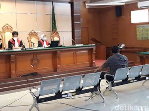 Sidang Kasus Suap, Ajay Sebut Pria Ngaku KPK Minta Uang Rp 5 M Sidang Kasus Suap, Ajay Sebut Pria Ngaku KPK Minta Uang Rp 5 M