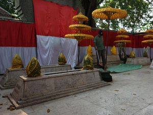Situs Siti Inggil Mojokerto Dipercaya Makam Raden Wijaya Pendiri Majapahit Situs Siti Inggil Mojokerto Dipercaya Makam Raden Wijaya Pendiri Majapahit