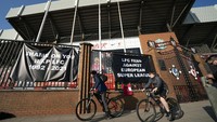 Fans Liverpool tidak setuju kalau The Reds ikut dalam European Super League. Sebab, sudah ada kompetisi Liga Champions, Premier League dan berbagai kompetisi di tanah Inggris (AP/Jon Super)