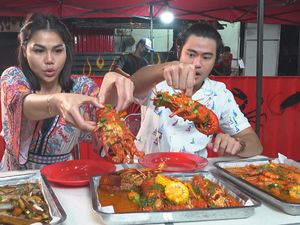 Bikin Laper! Keseruan Mike Ethan dan DJ Katty Makan Seafood dan Ada Hadiah Rp 500 Ribu Bikin Laper! Keseruan Mike Ethan dan DJ Katty Makan Seafood dan Ada Hadiah Rp 500 Ribu