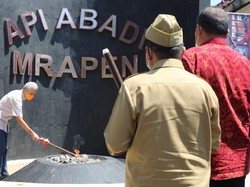 Api Abadi Mrapen Kembali Berkobar Setelah Padam Berbulan-bulan