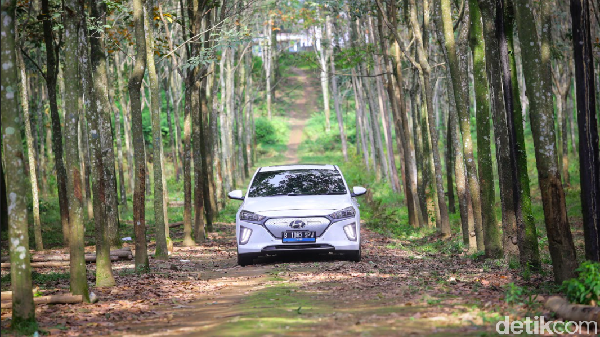 Hyundai Ioniq Lawas Disuntik Mati Demi Ioniq 5?