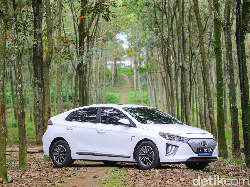 Daftar Harga Mobil Listrik Januari 2022, Termurah Rp 479 Juta