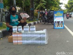 Tak Ingin Rugi Banyak, Jasa Penukaran Uang Buka Lebih Awal