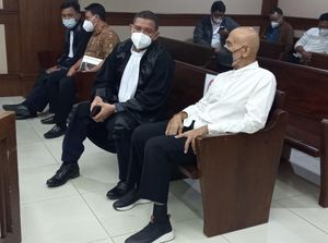 Mark Sungkar Kecewa Divonis 1,5 Tahun Sebagai Tahanan Kota di Kasus Korupsi Mark Sungkar Kecewa Divonis 1,5 Tahun Sebagai Tahanan Kota di Kasus Korupsi