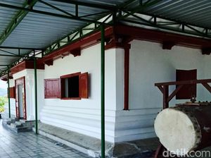 Tertangkap! Maling Kotak Infak di Masjid Peninggalan Sunan Pandanaran Klaten Tertangkap! Maling Kotak Infak di Masjid Peninggalan Sunan Pandanaran Klaten