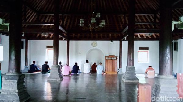 Melihat Masjid Sunan Pandanaran di Klaten