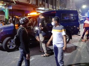 Mobil Dinas Bea Cukai Diserang Massa Tak Dikenal di Pekanbaru