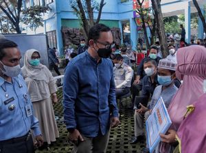 Tekan Angka Kemiskinan, Bima Arya Luncurkan Program Orang Tua Asuh Tekan Angka Kemiskinan, Bima Arya Luncurkan Program Orang Tua Asuh