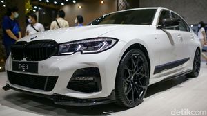 Pengalaman Tanpa Batas BMW Indonesia di IIMS Hybrid 2021