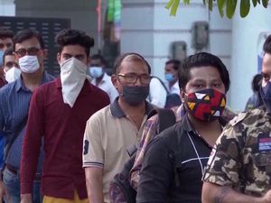 Rekor Lagi! Kasus Covid-19 di India Tambah 273.000 dalam Sehari Rekor Lagi! Kasus Covid-19 di India Tambah 273.000 dalam Sehari