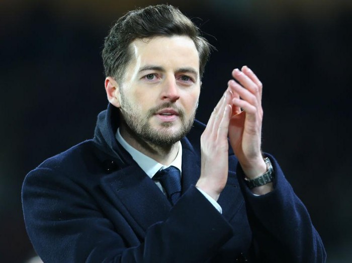 HULL, ENGLAND - FEBRUARY 23: Former Hull City midfielder Ryan Mason who suffered a career ending head injury in January 2017 thanks the Hull City fans during the Sky Bet Championship match between Hull City and Sheffield United at KCOM Stadium on February 23, 2018 in Hull, England. (Photo by Ashley Allen/Getty Images)