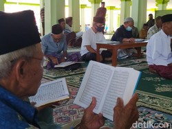 Syahdu Suasana Semaan Al-Quran di Masjid Agung Magelang