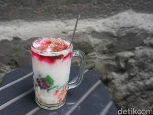 Dari Sampang Cak Imam Sukses Jualan Es Doger Krapyak yang Laris Manis