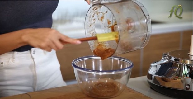 Source: youtube.com/Farah Quinn/pemanis alami kurma Buat pemanis alami