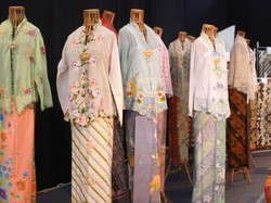 E-commerce Bantu UMKM Solo Ekspor Kebaya ke Malaysia hingga Thailand