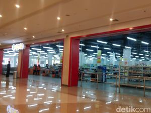 Supermarket Milik Tommy Soeharto di Cibubur Pindah ke Mal Supermarket Milik Tommy Soeharto di Cibubur Pindah ke Mal