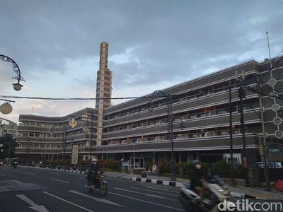 Foto: Hotel Ini Pakai Sirine Perang Buat Tandai Waktu Berbuka