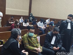 Juliari Batubara Hadapi Sidang Dakwaan Korupsi Bansos