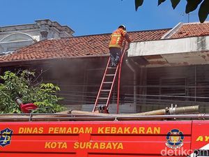 Seorang Korban Kebakaran Gudang Dekat Pasar Genteng Meninggal