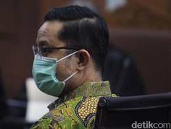 KPK Tak Banding Vonis 12 Tahun Bui, Juliari Segera Dieksekusi