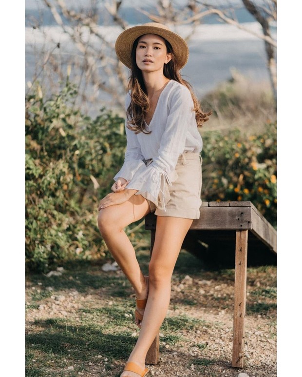 Inspirasi OOTD ala Danelle Ilene.