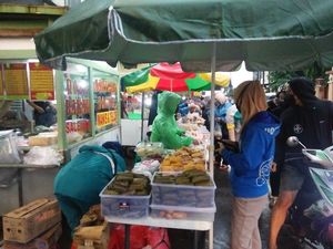 5 Sajian Lezat yang Sebaiknya Tak Dikonsumsi Berlebihan Saat Buka Puasa