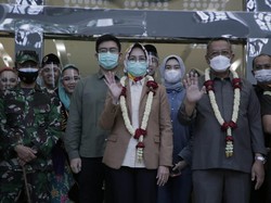 Akhiri Masa Jabatan, Airin Serahkan Kursi Walkot ke Bambang Noertjahjo