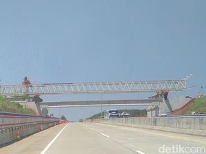 Perhatian! Tol Semarang-Batang Berlakukan Buka Tutup hingga Lusa