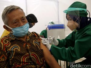 Vaksin untuk Umur 50 Tahun ke Atas, Ini yang Perlu Diketahui Vaksin untuk Umur 50 Tahun ke Atas, Ini yang Perlu Diketahui