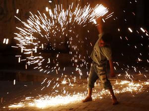 Jerit Penjual Kembang Rugi Jutaan Rupiah Imbas Penutupan TPU