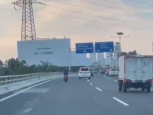 Imbas Emak-emak Santai Ngetap Kartu Masuk Tol, BPJT Semprit Jasa Marga Imbas Emak-emak Santai Ngetap Kartu Masuk Tol, BPJT Semprit Jasa Marga