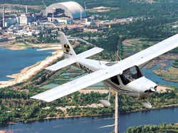 Terbang Rendah di Atas Situs Nuklir Chernobyl, Berani?