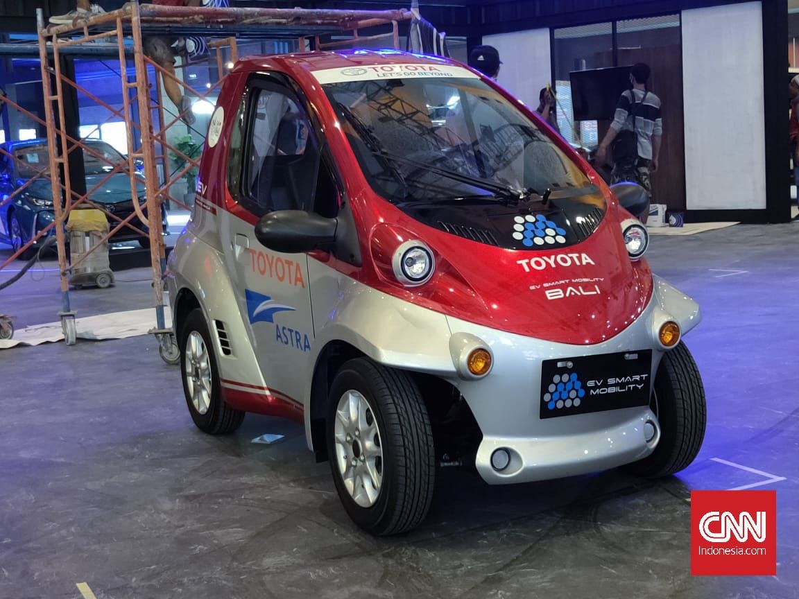 Toyota COMS dipamerkan di IIMS, 15 April 2021.