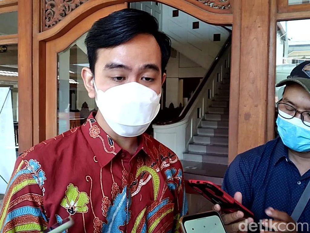 Soal Kerumunan Suporter, Gibran Yakin Pasoepati Bisa Diatur Soal Kerumunan Suporter, Gibran Yakin Pasoepati Bisa Diatur