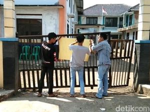 Warga Cianjur Segel Kantor Desa Gegara Kades Menyinggung Ulama Warga Cianjur Segel Kantor Desa Gegara Kades Menyinggung Ulama