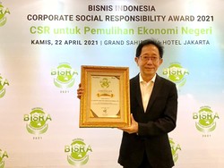 Konsisten Jalankan CSR, Sido Muncul Raih Penghargaan The Most Consistent Company in Corporate Action Responsibility