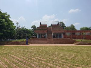 Prakiraan Cuaca Cirebon Hari Ini, Minggu 15 Maret 2026: Berawan