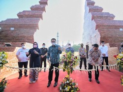 Alun-alun Kejaksan Cirebon Usai Dipercantik, Kang Emil Titip Pesan Ini